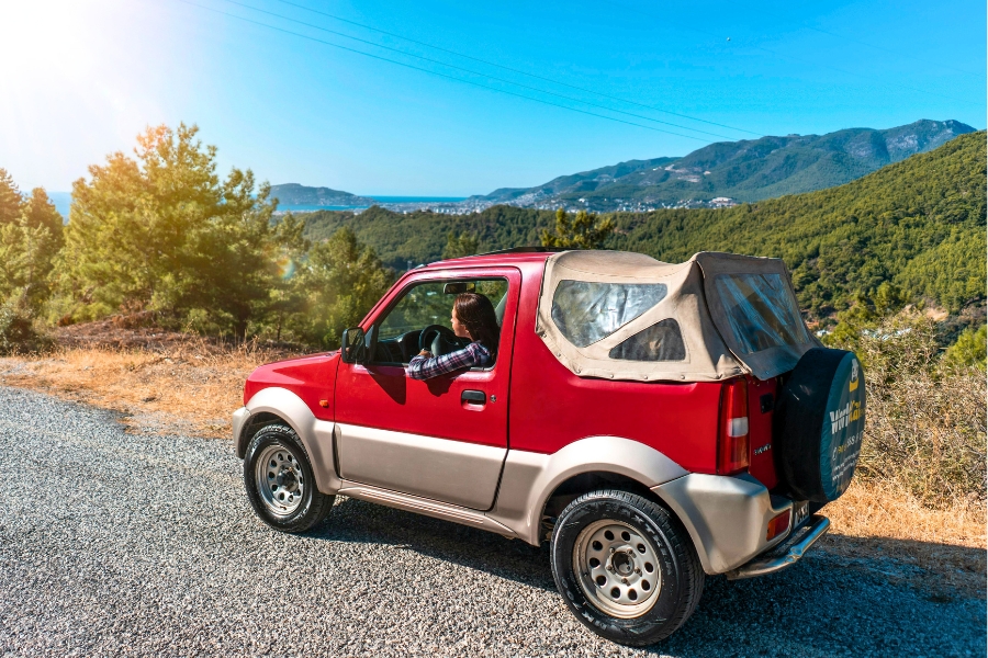 Safely Navigate the Winding Road to Cilaos in Reunion